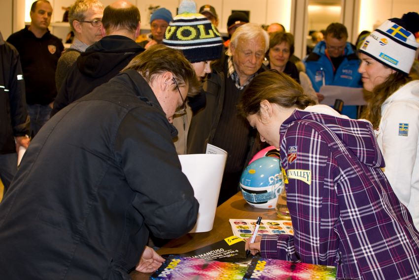 Julia Mancuso Autograph session - WM Garmisch