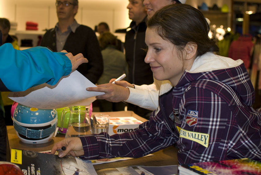 Julia Mancuso Autograph session - WM Garmisch