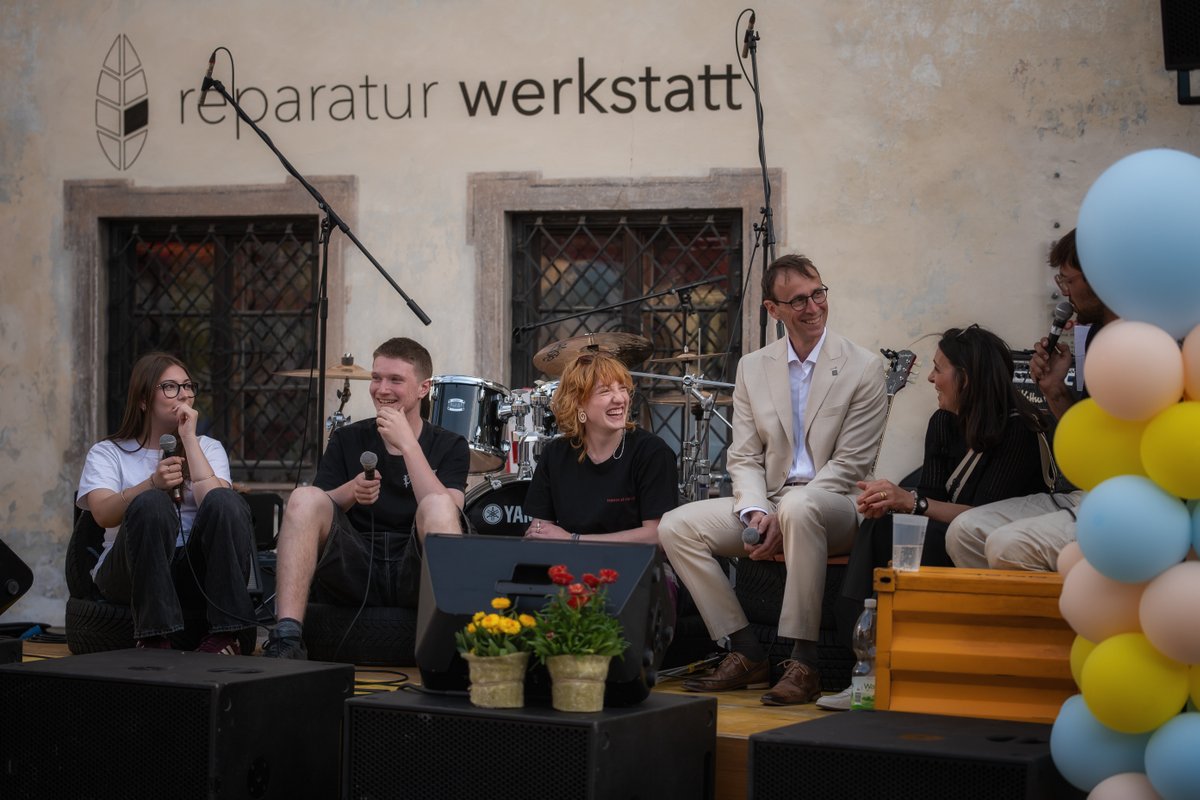 Publikum beteiligt sich an der Diskussion