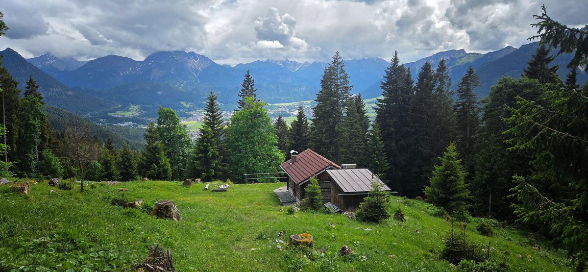 Markus Beirer, Katrin Drexel und Mathias Starzer auf der Sulzberger Hütte in Pflach – Kingmatz – Foto 7
